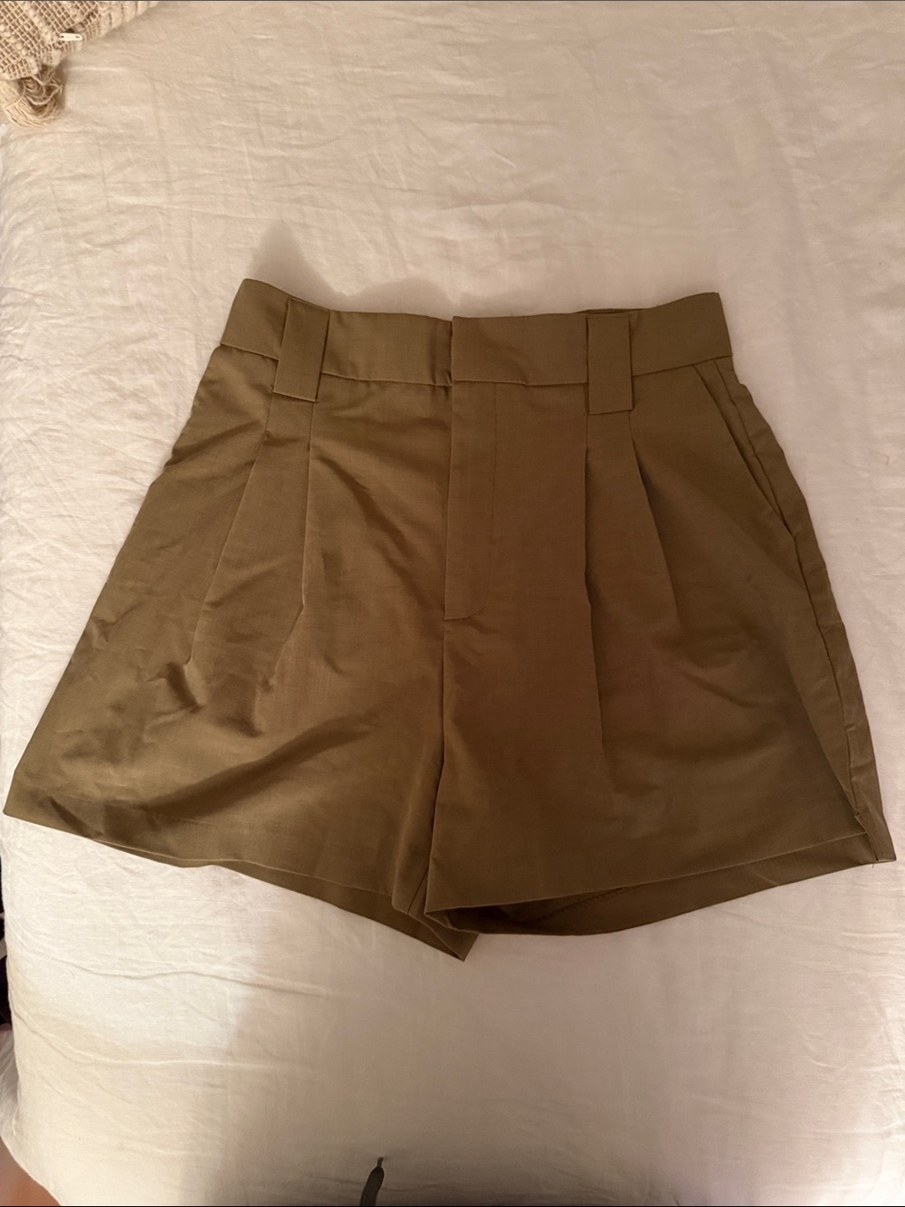 Mango Women’s High-Waisted Olive Green Pleated Tailored Shorts